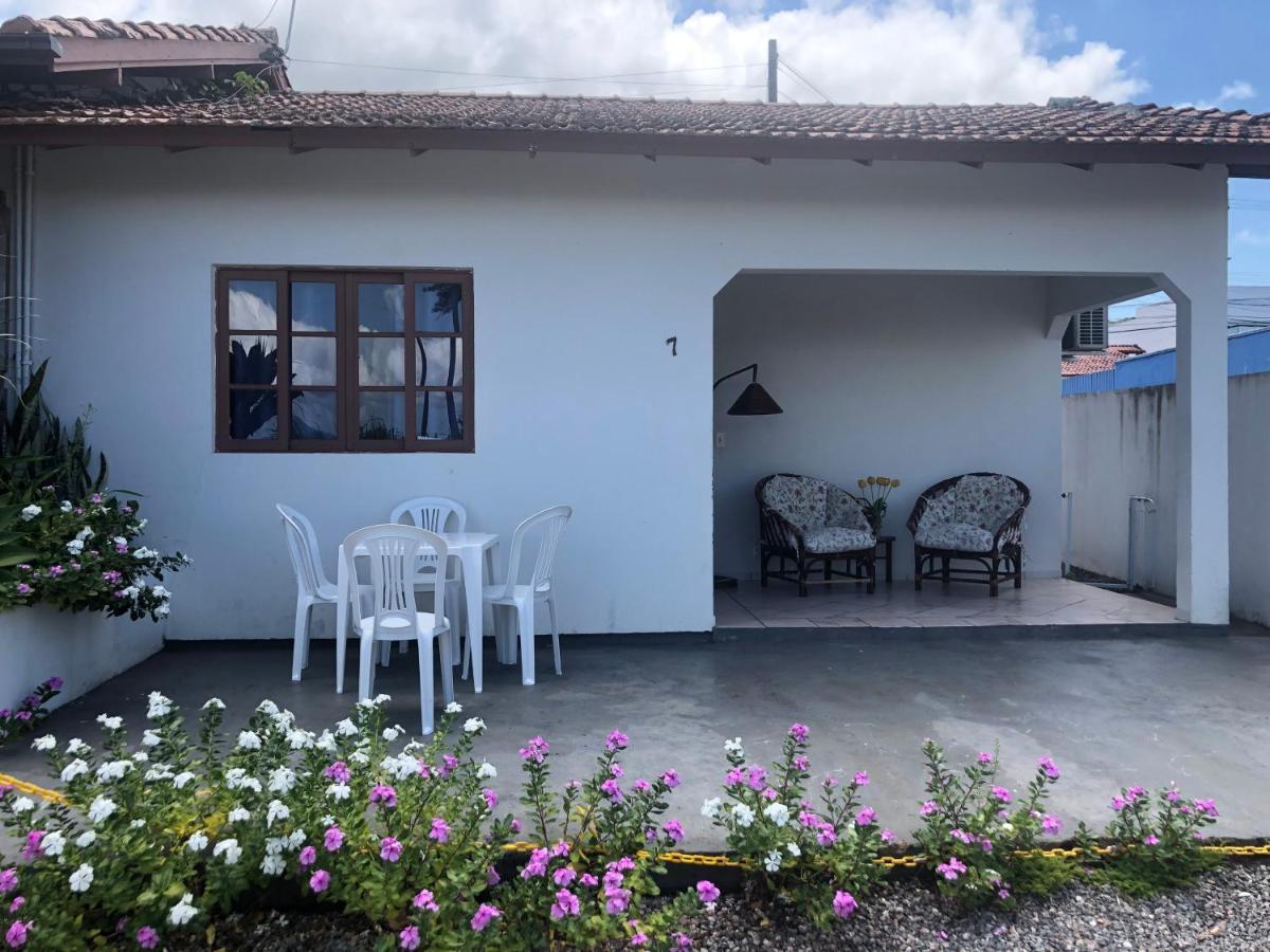 Casinha De Praia Na Fazenda Da Armacao 塞尔苏拉穆斯州长镇 外观 照片